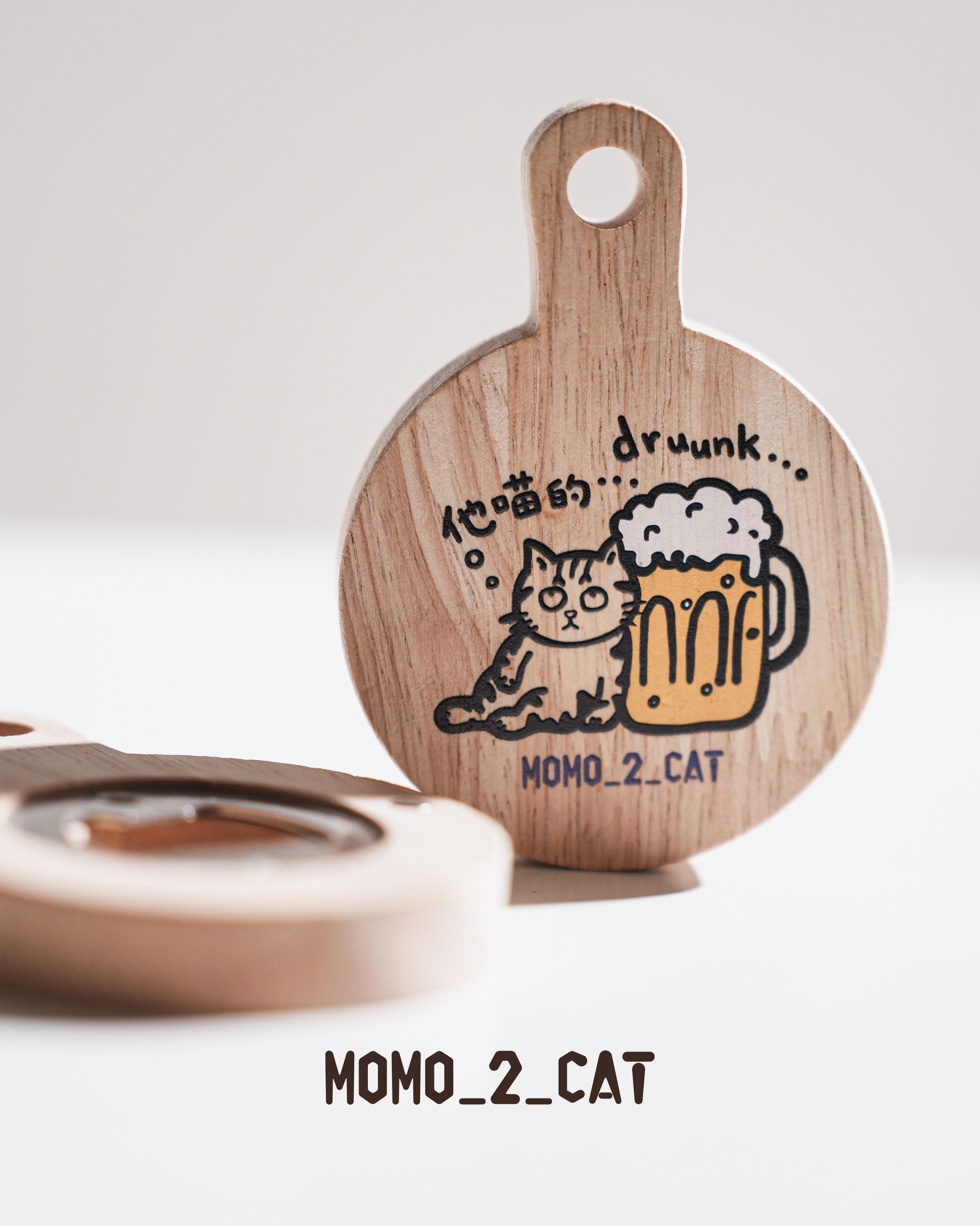 MOMO_2_CAT 木製開瓶器磁石